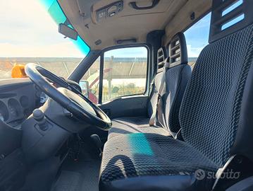 Carro attrezzi Iveco 35 C12 patente B