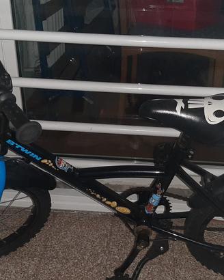 16" B'Twin Kids' Bike – Good Condition