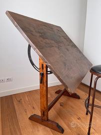 tavolo da disegno vintage con sgabello