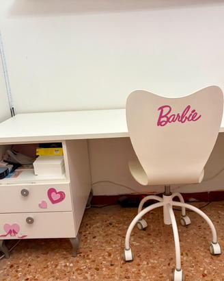 Scivania cper cameretta barbie
