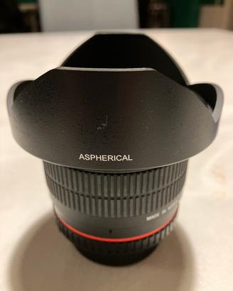 Samyang  Fish Eye 8 mm F3.5