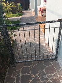 cancelletto e panchina 