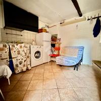 2 LOCALI A ROCCA DI PAPA