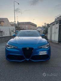 Alfa Romeo Giulia 2.2 Turbodiesel 210 CV AT8 AWD Q