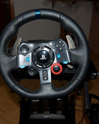 volante e pedaliera Logitech g29
