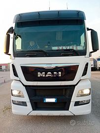 MAN 26.400 con cassa scarrabile e sponda