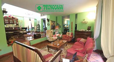 VILLA SINGOLA A SUMMONTE