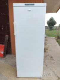 congelatore verticale 6senso WHIRLPOOL  192 LT.