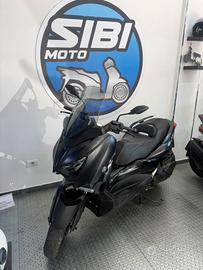 Yamaha X-Max 400