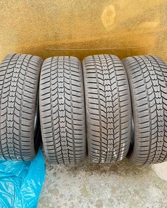 Gomme invernali 215/55/R17 98V