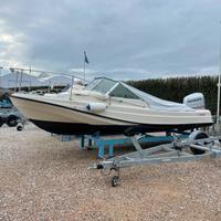 Boston Whaler Revenge 21.4