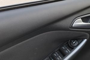 Lancia Delta 1.6 MJT DPF 105 CV Silver