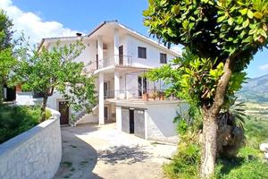 4 LOCALI A PALIANO