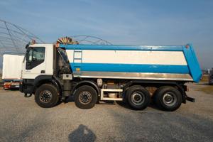 IVECO TRAKKER 450