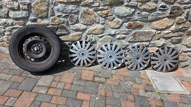 4 cerchi in acciaio 16" con gomme M+S usate