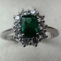 ANELLO ORO 18kt. DIAMANTI E SMERALDO GARANZIA