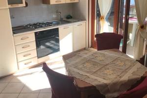 Monterotondo bilocale arredato con balcone