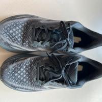 Hoka Clifton nere goretex taglia 8 cioè 44 e 2/3