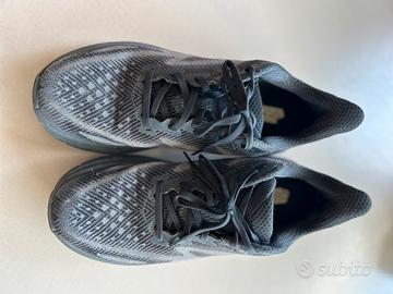 Hoka Clifton nere goretex taglia 8 cioè 44 e 2/3