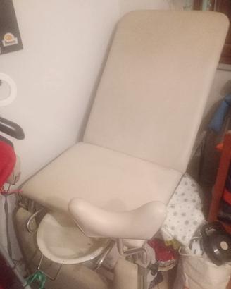 Lettino visita ginecologico usato in buone condiz,