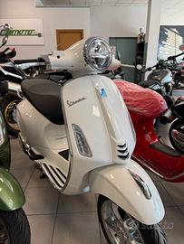 Vespa Primavera 150 modello 2025 bianco