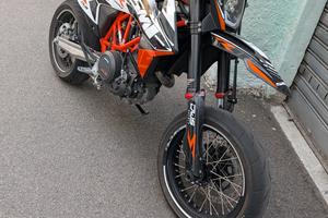 KYM 690 SMCR