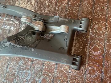 Forcellone cagiva mito