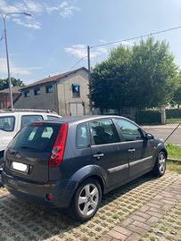Ford Fiesta 2007. Leggere la descrizione.