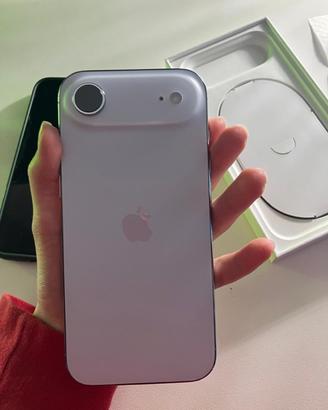 I phone Air 512 Giga celeste struttura in Titanio