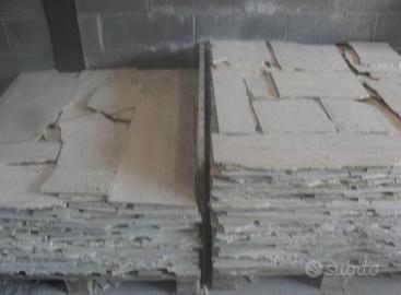 mosaico di marmo travertino spaccato