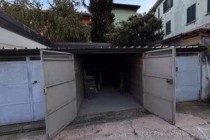 Box / Garage di 10 m² a Milano