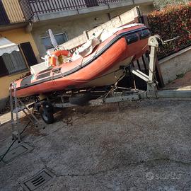 Vendo gommone con carrello