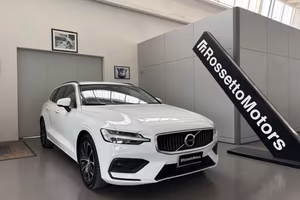 VOLVO V60 B3 Geartronic Momentum Business Pro