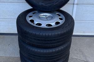 CERCHI CON PNEUMATICI CONTINETAL 195/65 r 15