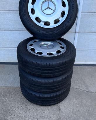 CERCHI CON PNEUMATICI CONTINETAL 195/65 r 15