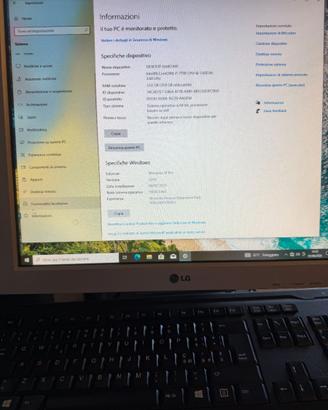 Personal computer Fujitsu I7- 7700 CPU @ 3.600Ghz