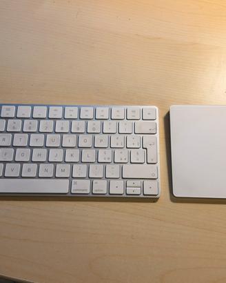 Tastiera e trackpad Apple
