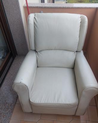 poltrona ecopelle
