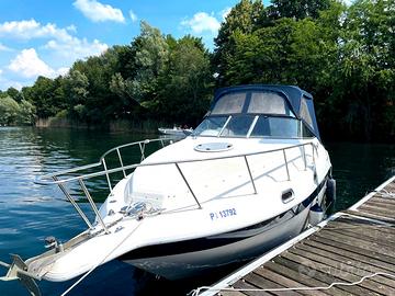 CENTURY 24 – 7,80 mt – MerCruiser 5.7L