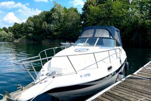 CENTURY 24 – 7,80 mt – MerCruiser 5.7L