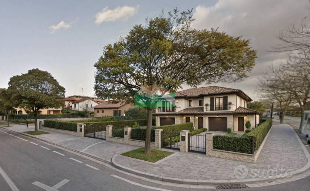 Terreno di 500 m² a Ravenna - Vista 2