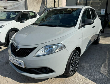 Lancia ypsilon 1.2 Bluetooth Touch Cerchi Bicolor