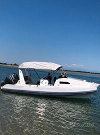 Gommone cabinato carellabile