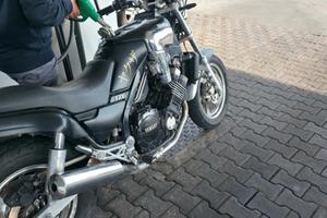 Yamaha FZX 750