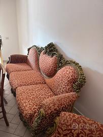 Divano 3 posti e 2 poltrone