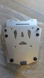 PIASTRA GIVI PER BAULETTO POSTERIORE 