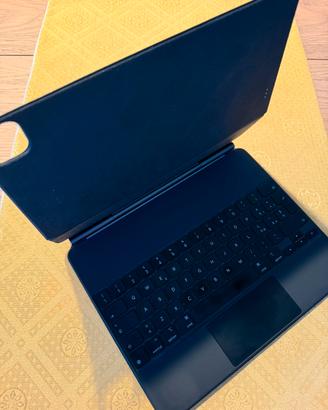 I pad magic keybord x ipad pro12,9