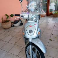 Kymco People 50