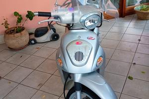 Kymco People 50