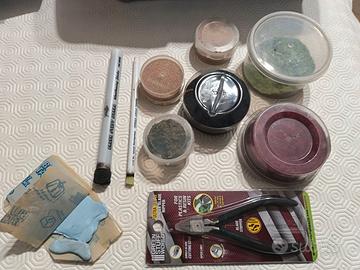 Materiale per basette